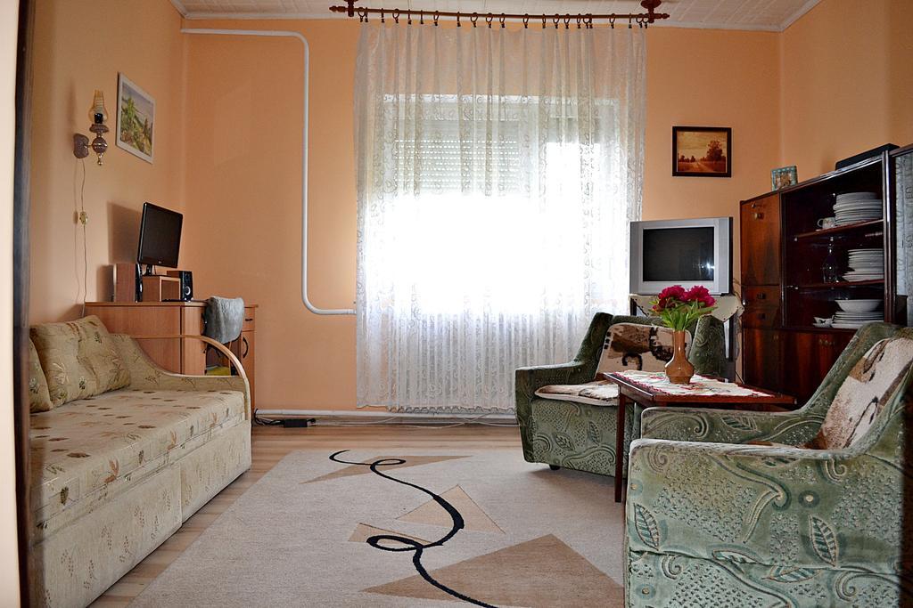 Ferenc Wellnes Apartment Csajág Esterno foto